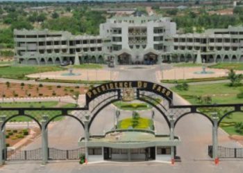 Burkina Faso : le Parlement recommande le report des législatives mais pas de la présidentielle